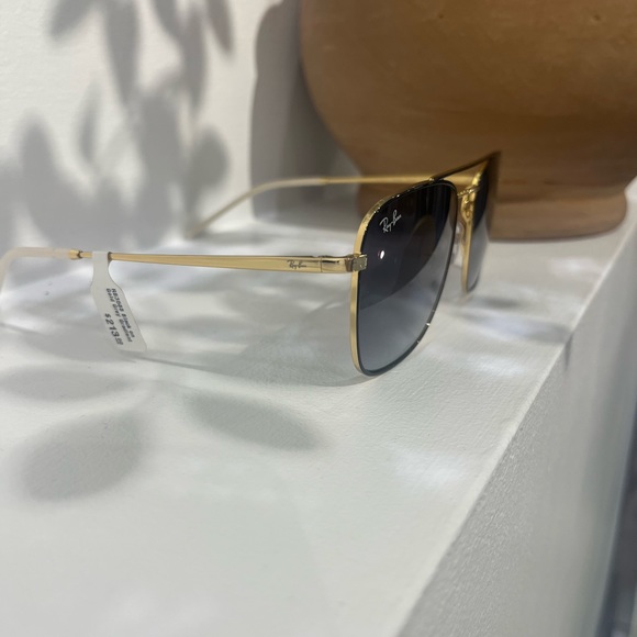 Rayban Sunglasses - Picture 3 of 4